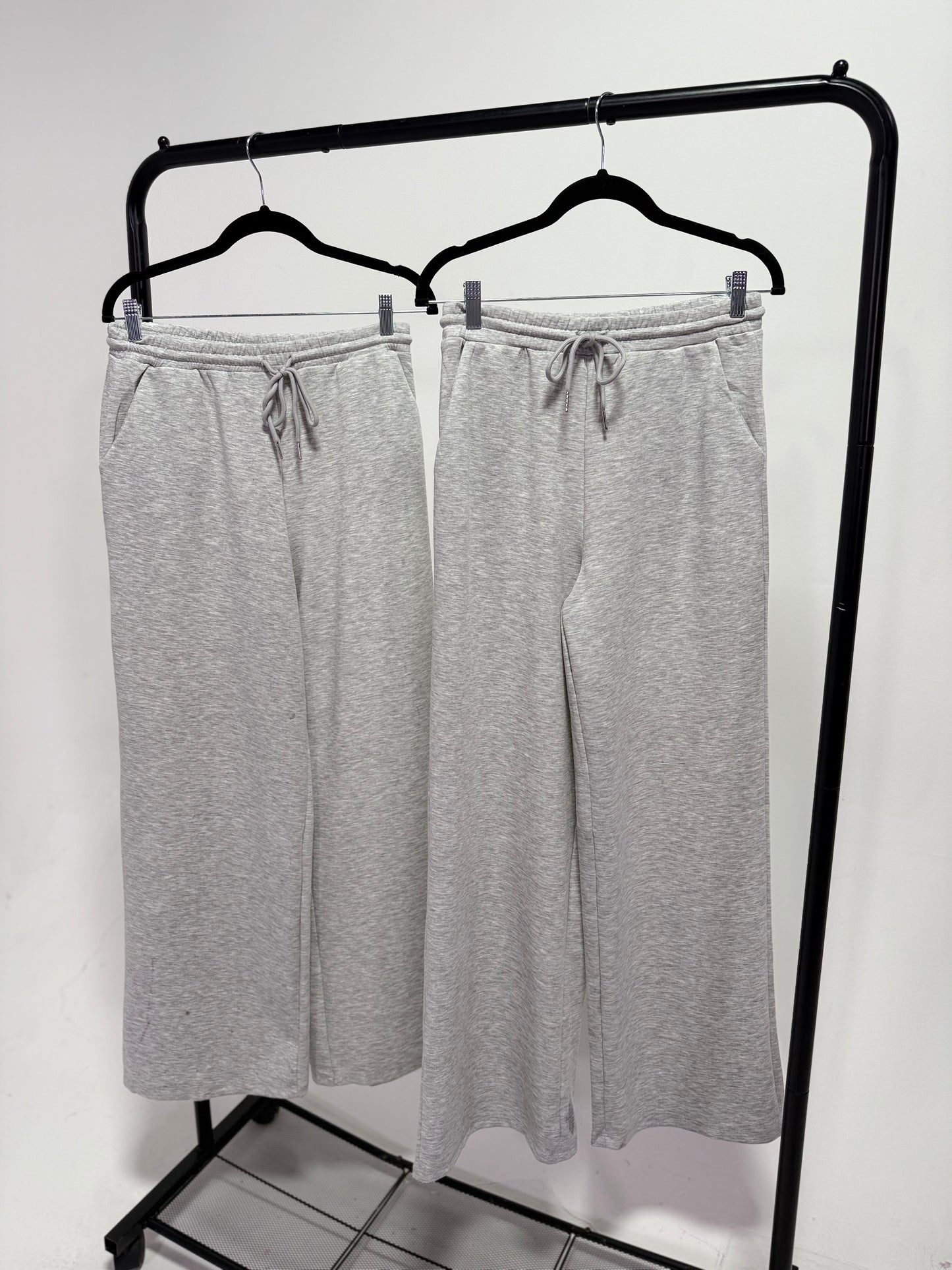 Aria Pants- Grey